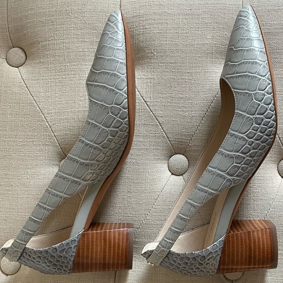 NWOT Cole Haan Grey Low Stacked Heels - Picture 12 of 15